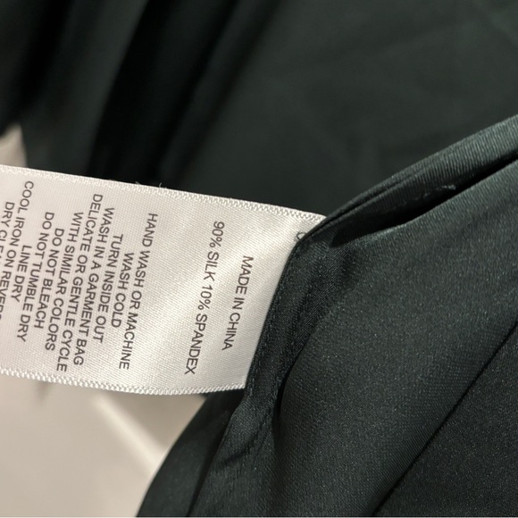 Quince Silk Short Sleeve Blouse - Picture 5 of 5